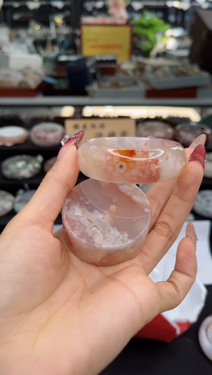 【闪购商品】石英质玉手镯未镶嵌50圈口（赠品镯心）3931000