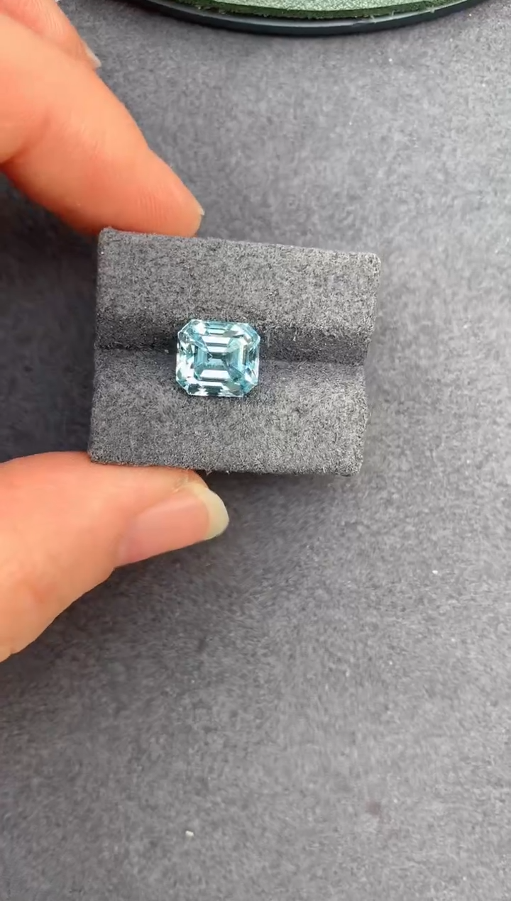 【闪购商品】海蓝宝石裸石未镶嵌2.9ct海蓝宝