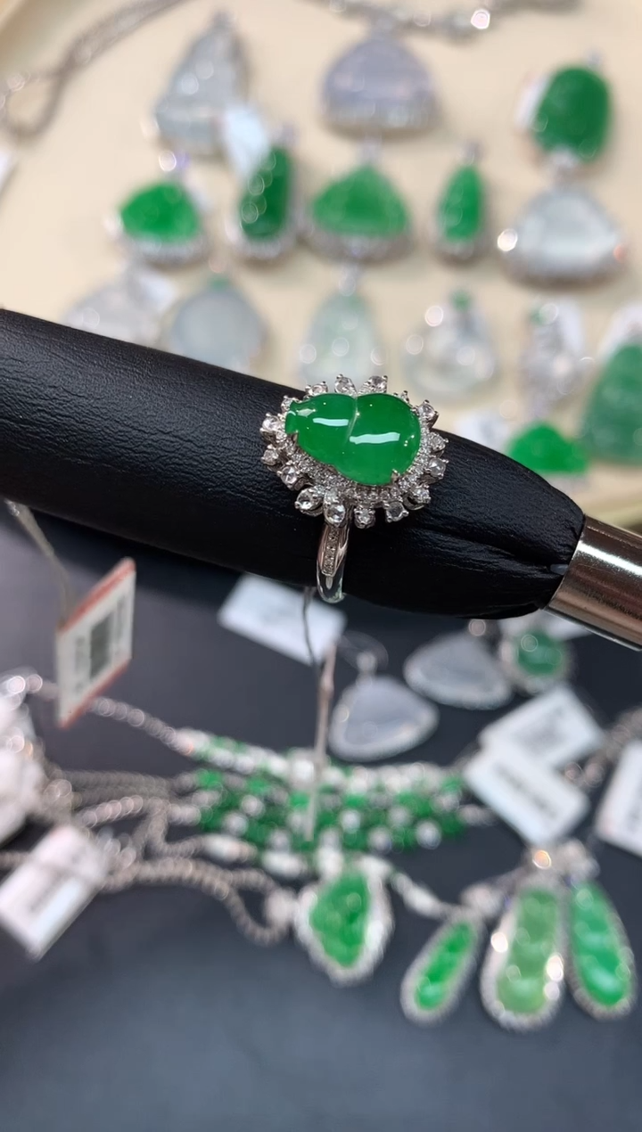 【闪购商品】翡翠戒指18K金镶嵌A161|11000