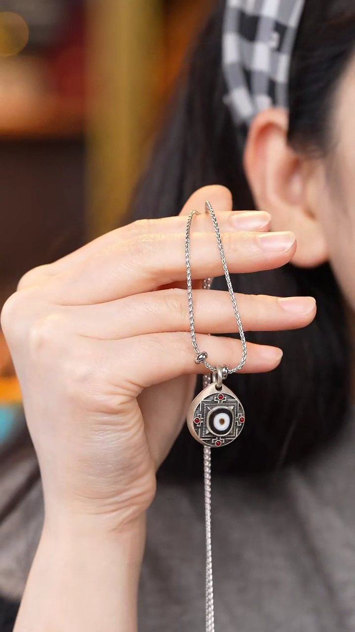 【闪购商品】玛瑙/玉髓颈饰银S925镶嵌Z27995一眼吊坠