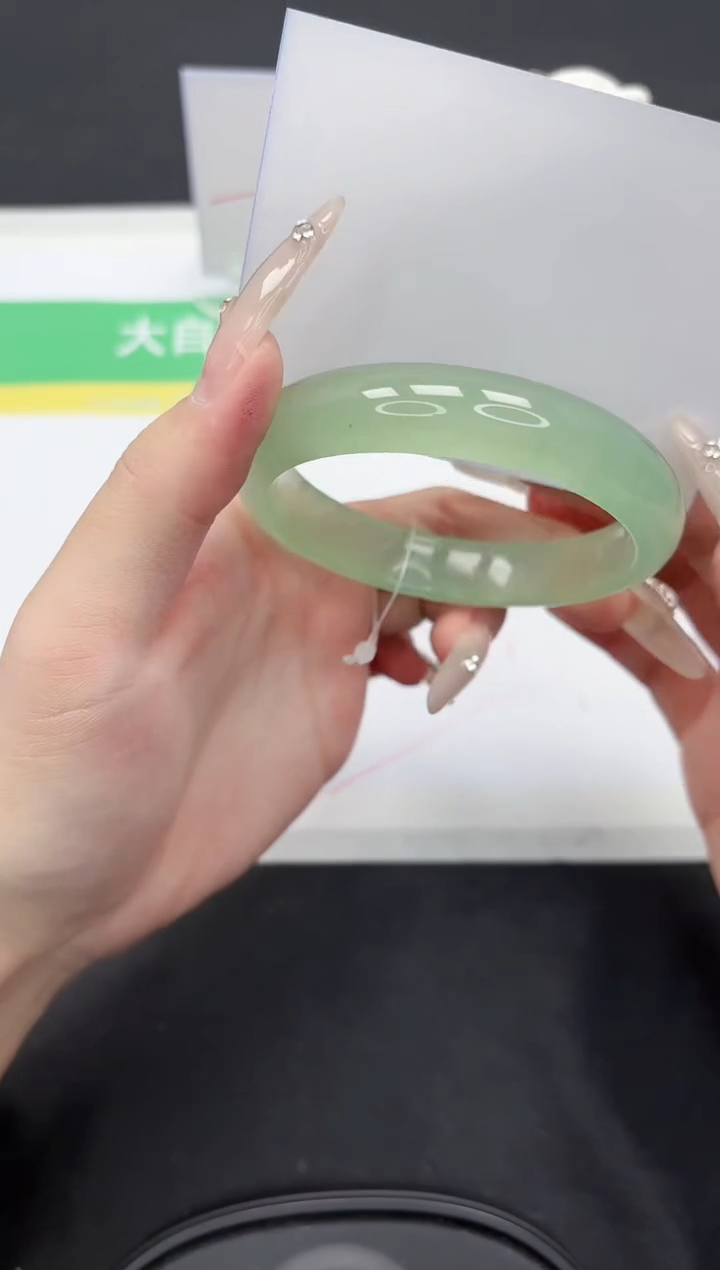 石英质玉未镶嵌手镯124-61