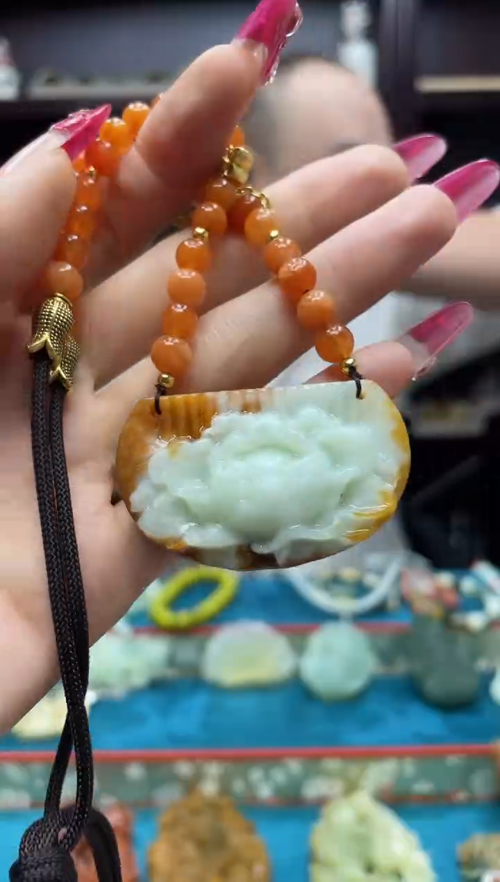 未镶嵌岫玉吊坠·