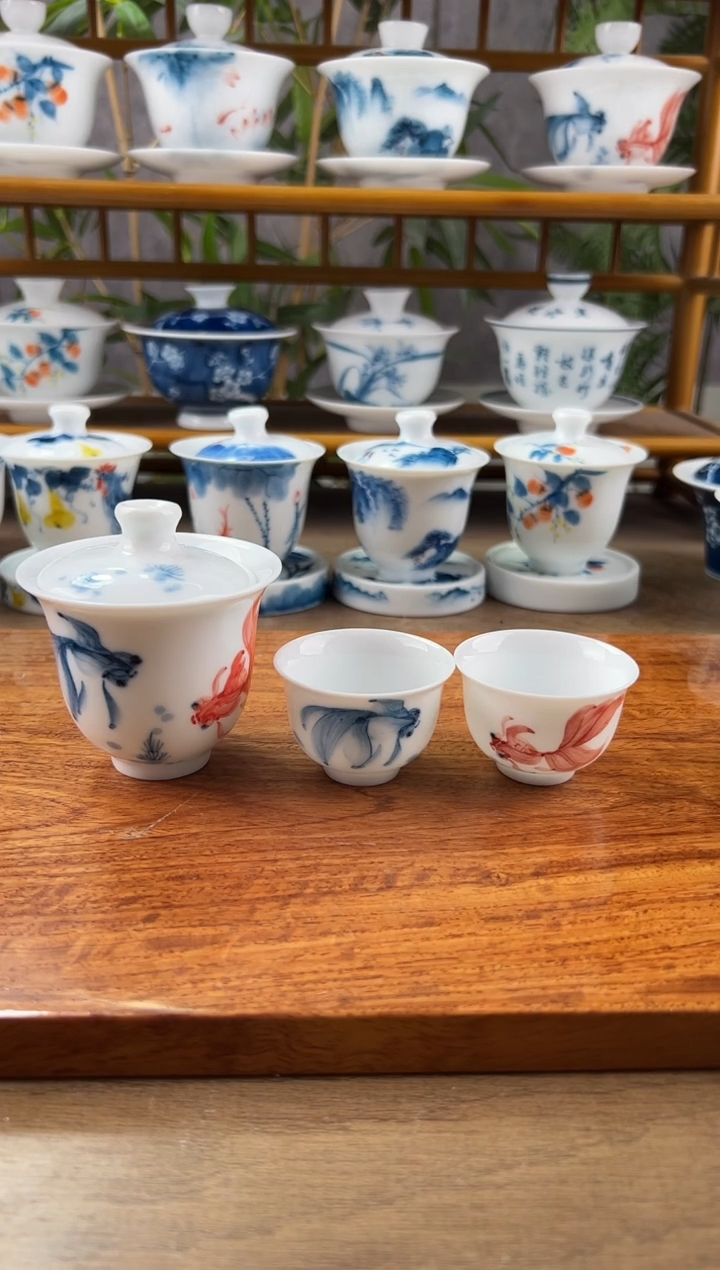 【闪购商品】微瑕红蓝锦鲤美人备+美人杯2