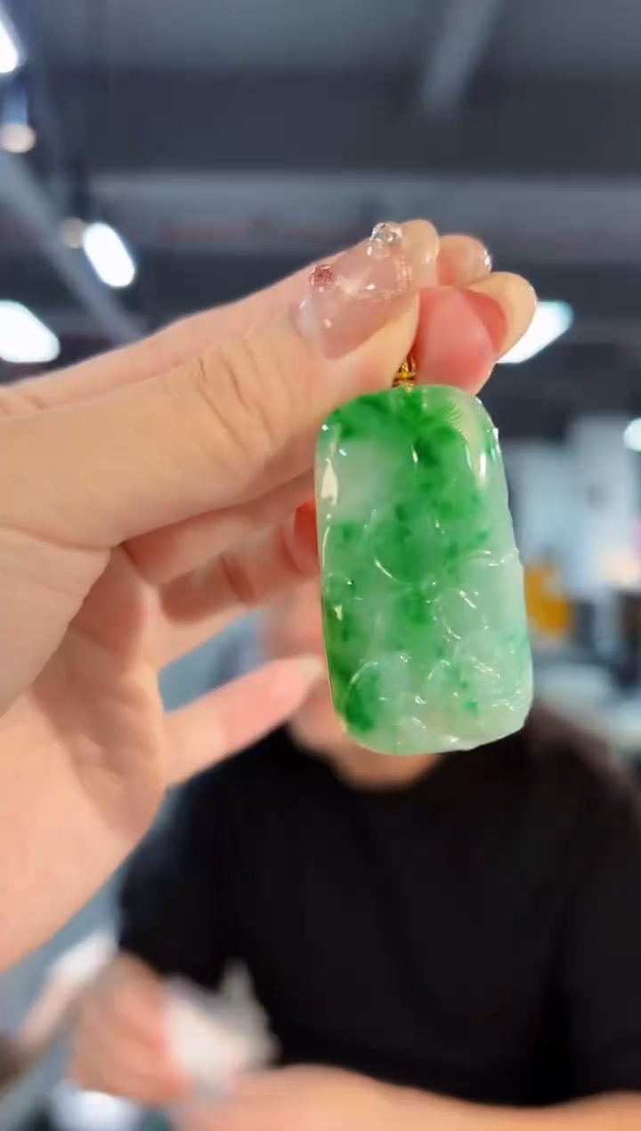 【闪购商品】翡翠颈饰18K金镶嵌 缅料A货/支持复检/一件