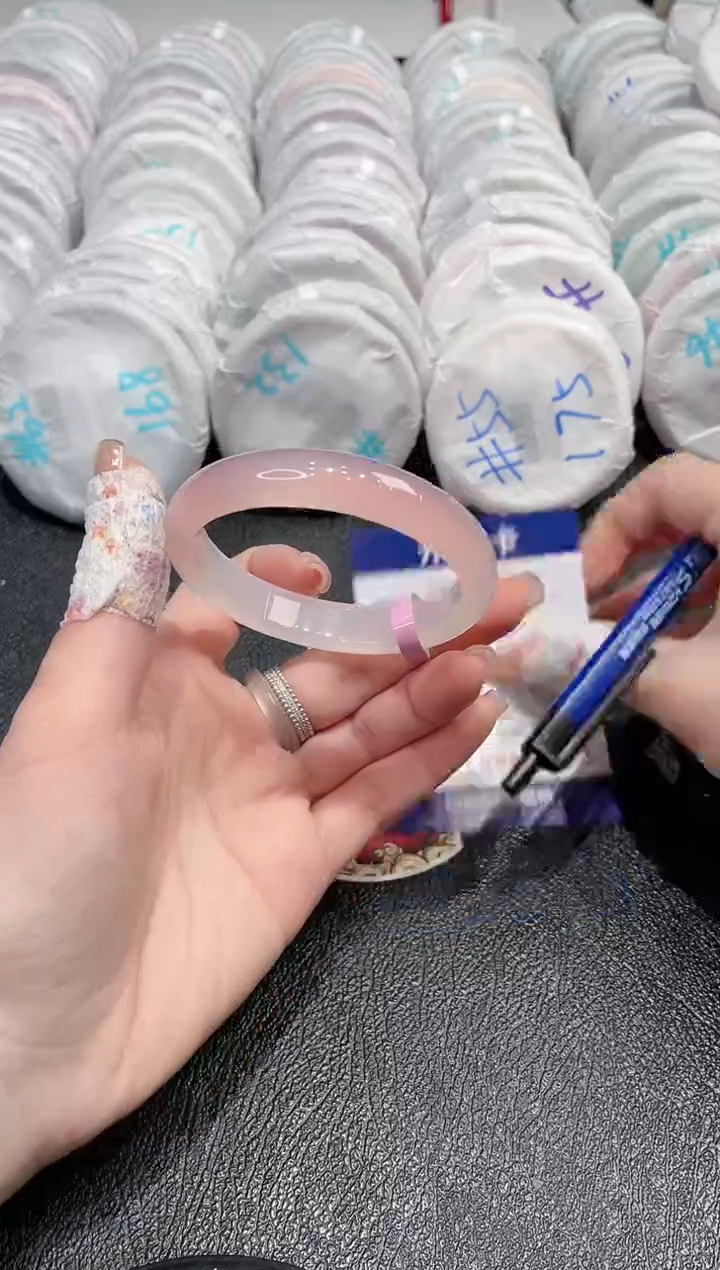 【闪购商品】玛瑙/玉髓手镯未镶嵌-697