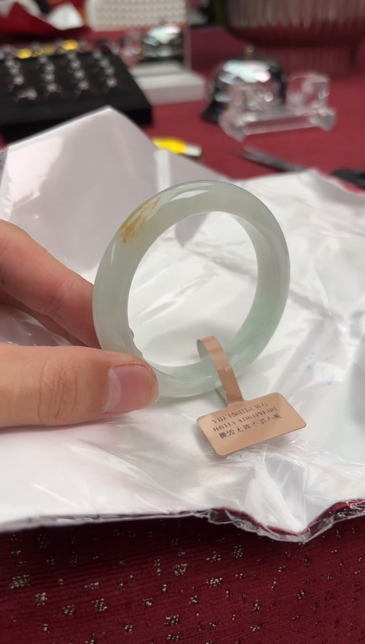 【闪购商品】翡翠手镯未镶嵌6手镯