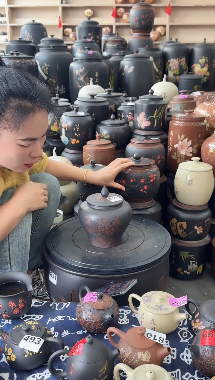 罐大大瑕疵茶叶罐   将军荷花  830