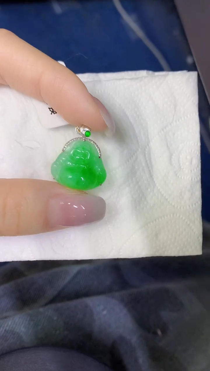 颈饰18K金镶嵌翡翠缅甸天然翡翠A货