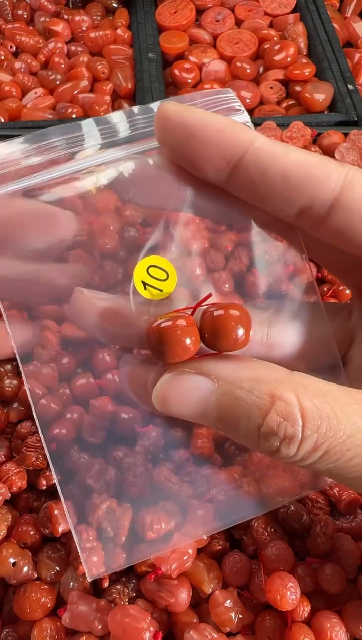 【闪购商品】南红玛瑙颈饰未镶嵌1