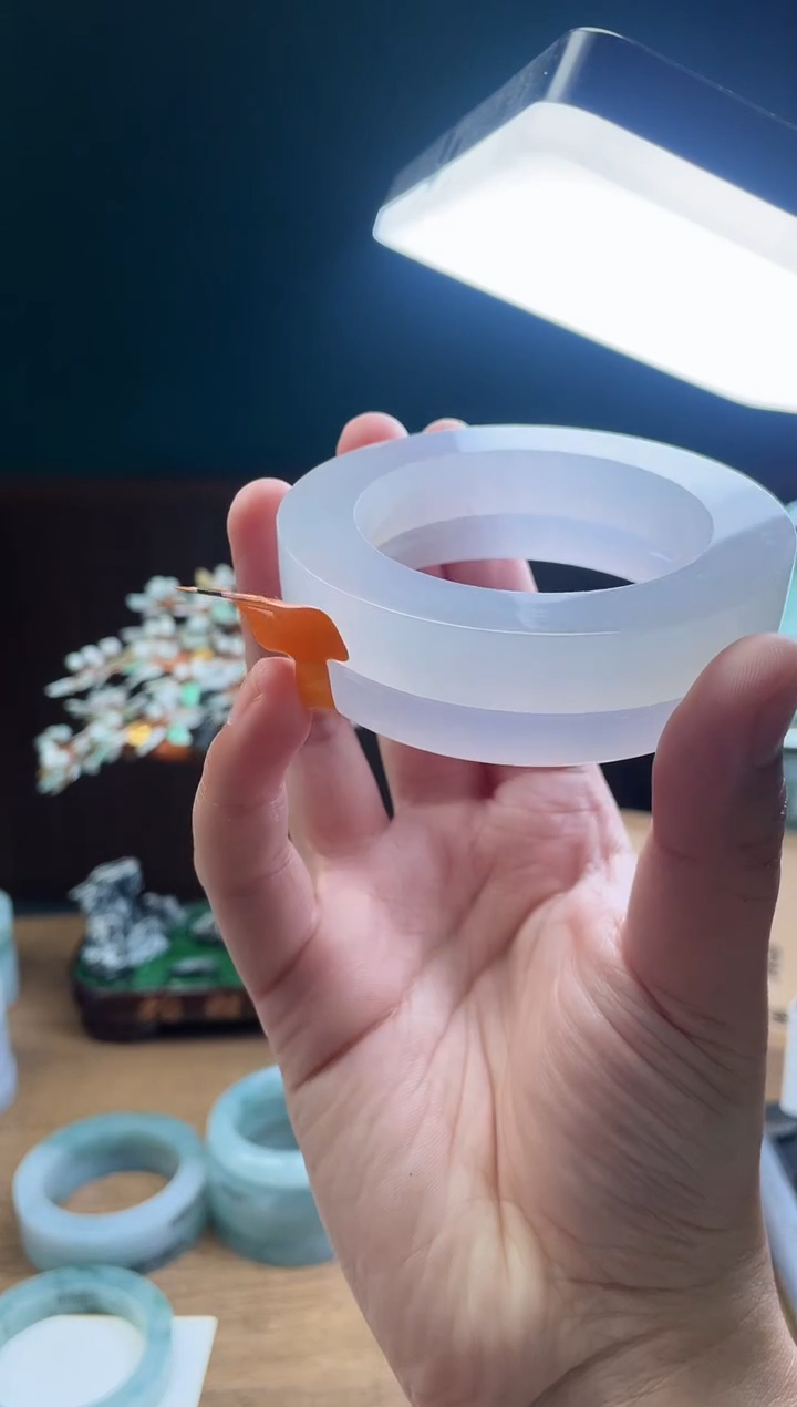 【闪购商品】定制翡翠手镯未镶嵌定制