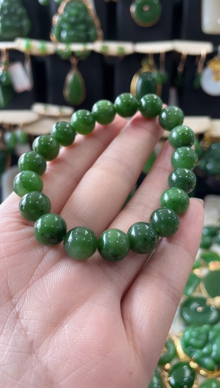 颈饰未镶嵌和田玉（碧玉）手串