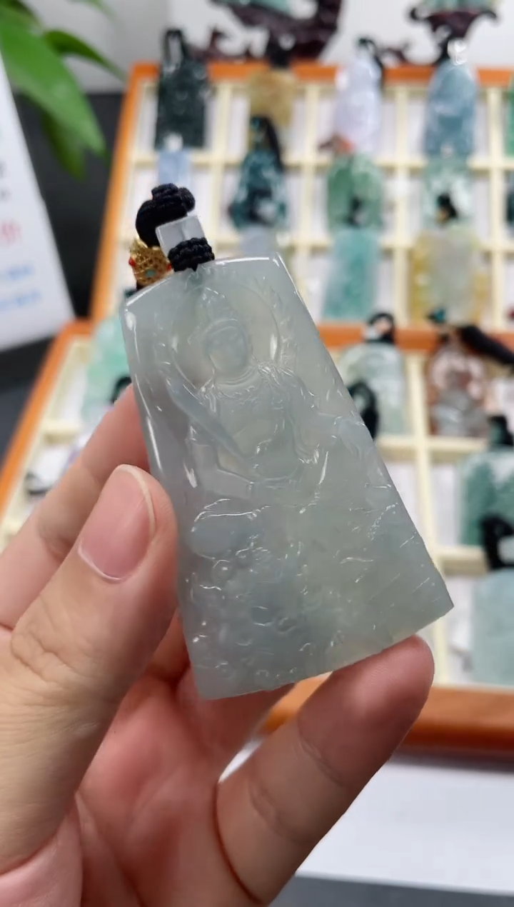 【闪购商品】翡翠颈饰未镶嵌文殊