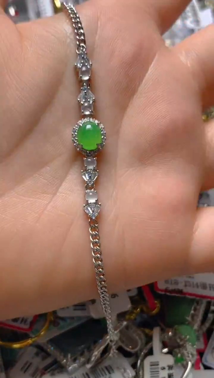 银S925镶嵌戒指翡翠玲**韵百内无证书