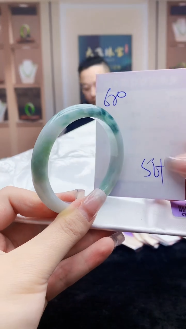 【闪购商品】翡翠手镯未镶嵌   H68-129