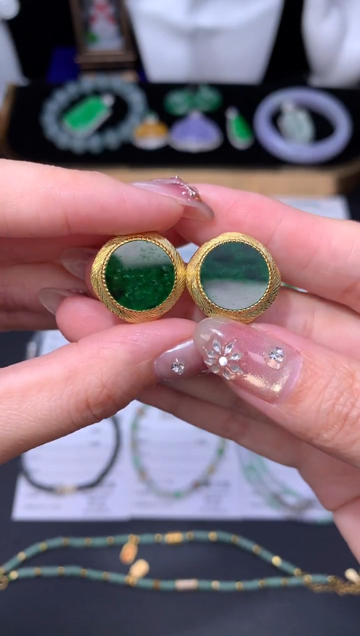 未镶嵌定制翡翠48小时鉴赏期 退货不扣服务费