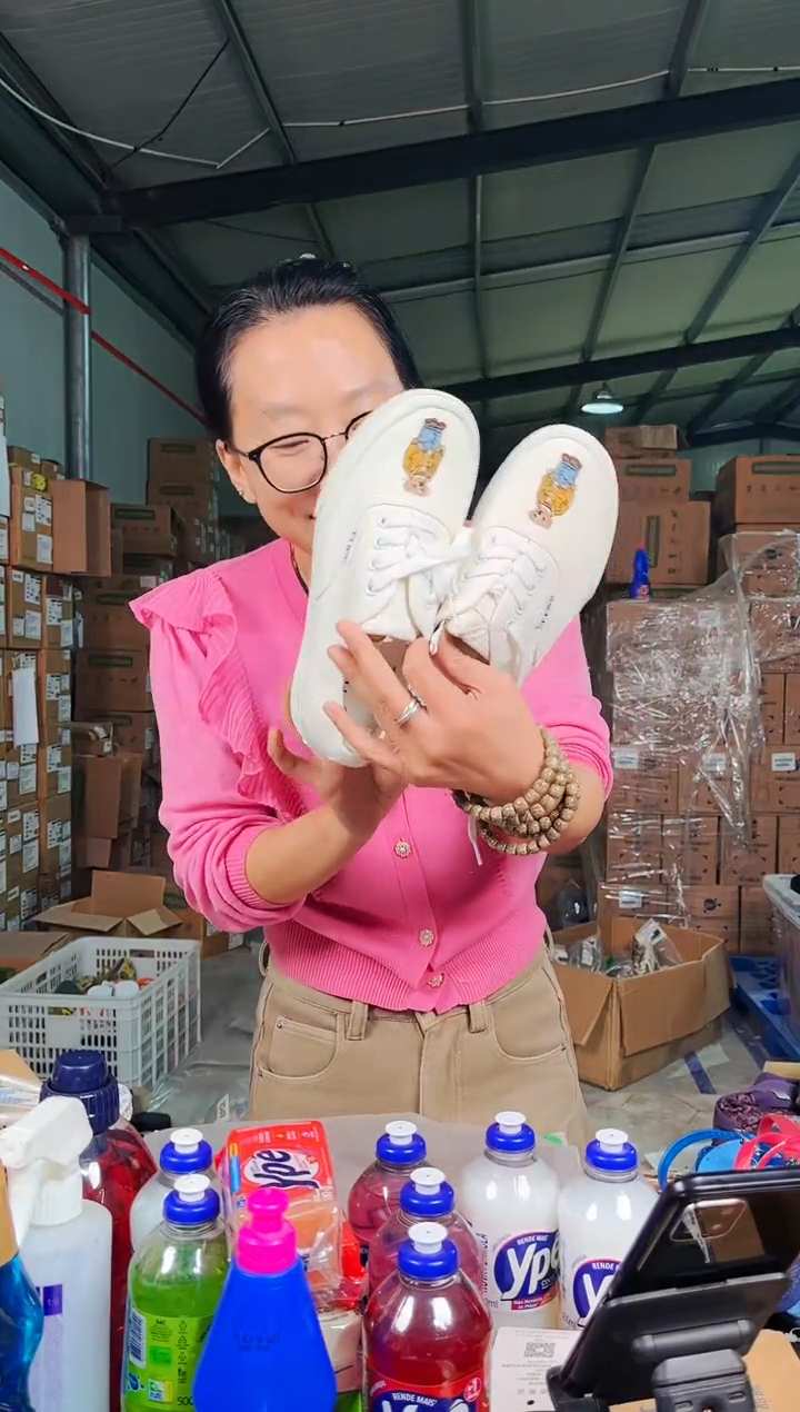 36码小白鞋小熊帆布鞋