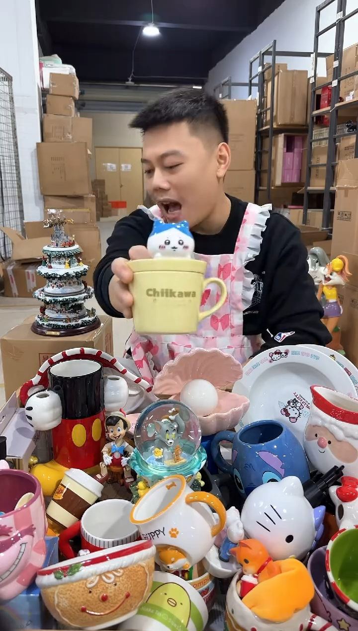 瓷片原盒小八带盖杯
