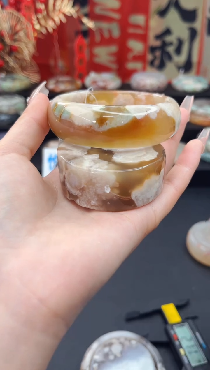 【闪购商品】石英质玉手镯未镶嵌赠送镯心（59圈口）