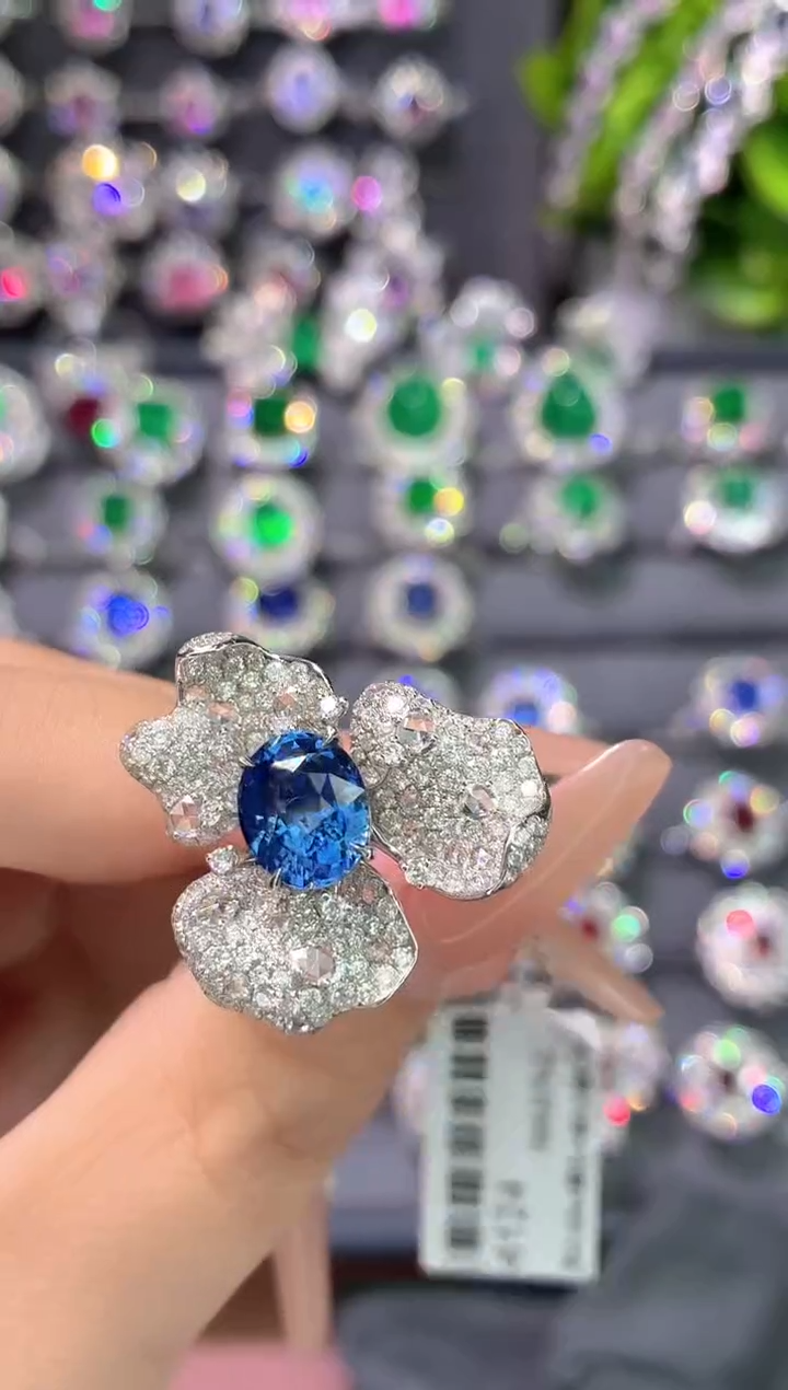 戒指蓝宝石18K金镶嵌-3.02克拉*无烧