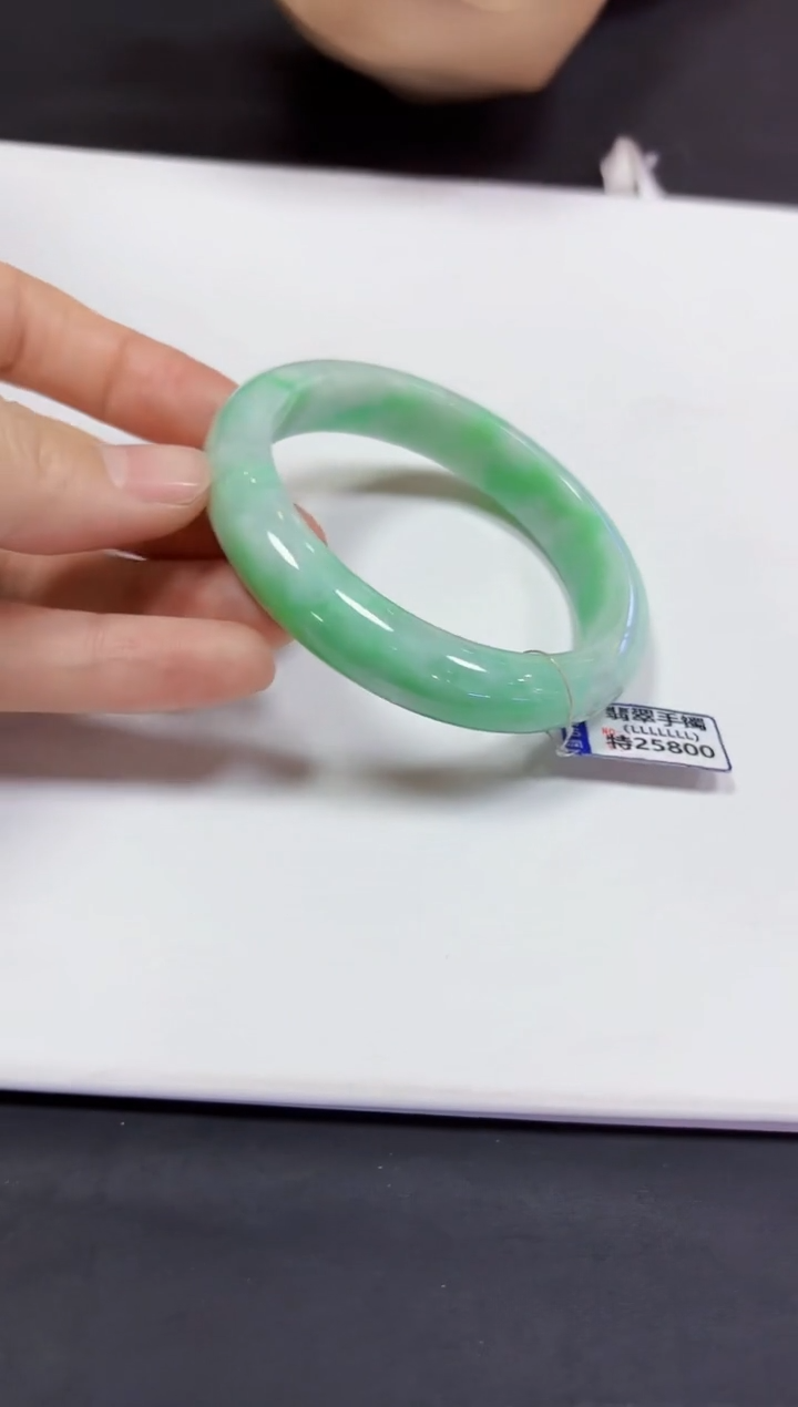 【闪购商品】翡翠颈饰未镶嵌手镯59