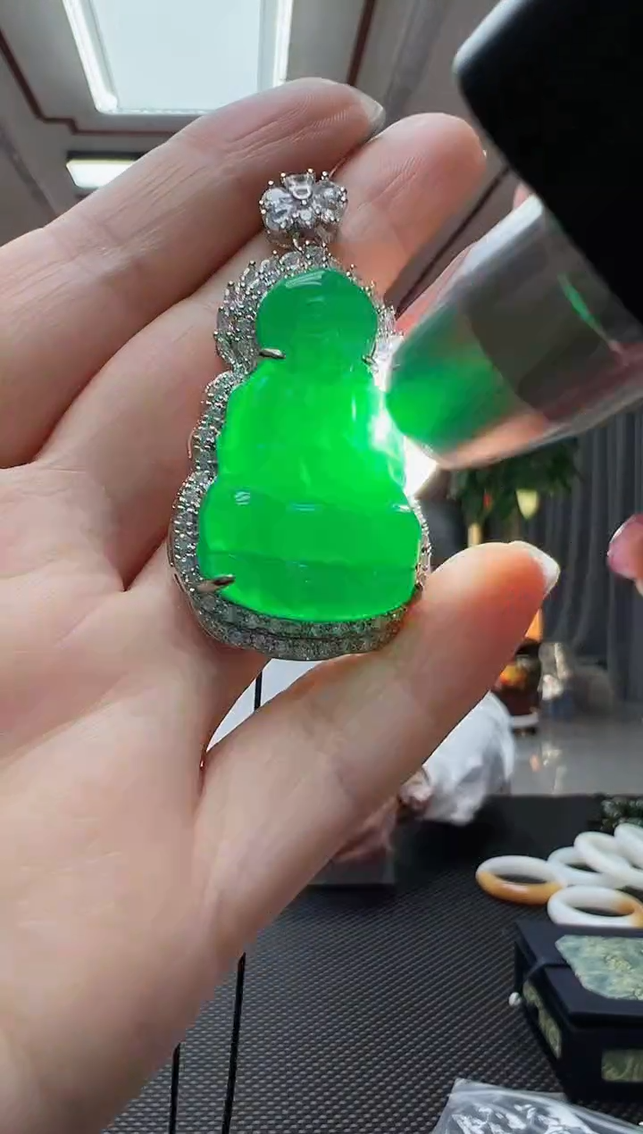 【闪购商品】翡翠挂件未镶嵌多样性发货其中发一