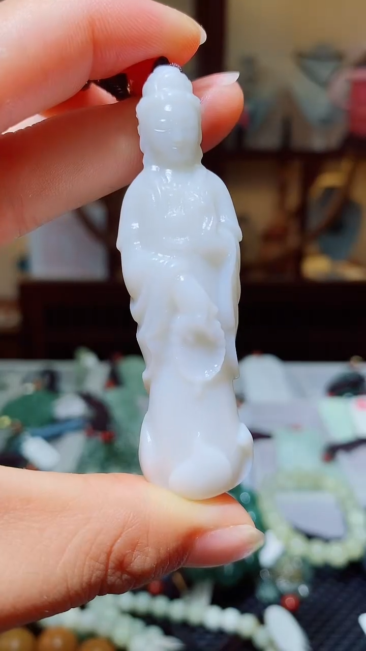 颈饰未镶嵌和田玉1