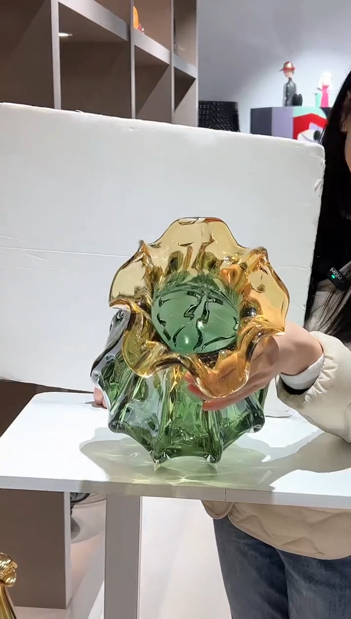 【闪购商品】玻璃渐变花瓶