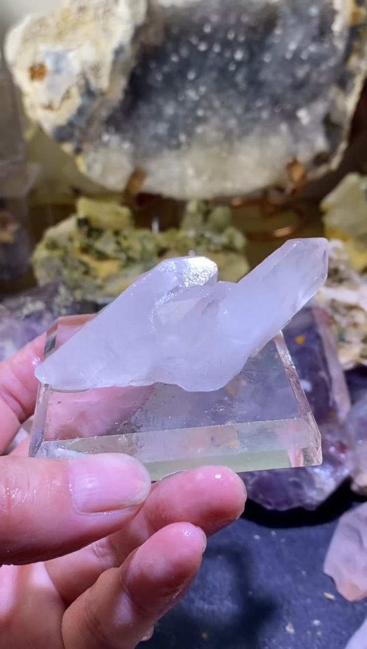 未镶嵌珠宝半成品水晶53号金口河晶簇