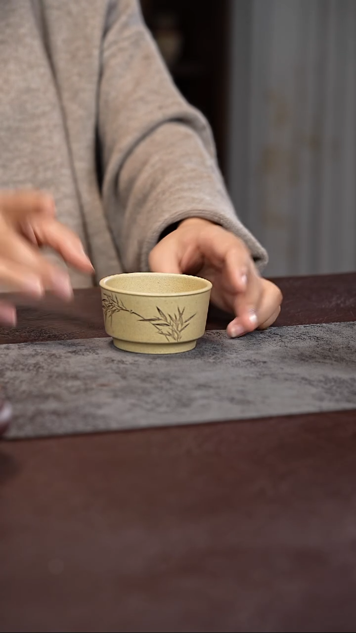 茶杯紫泥本绿德钟杯刻绘竹
