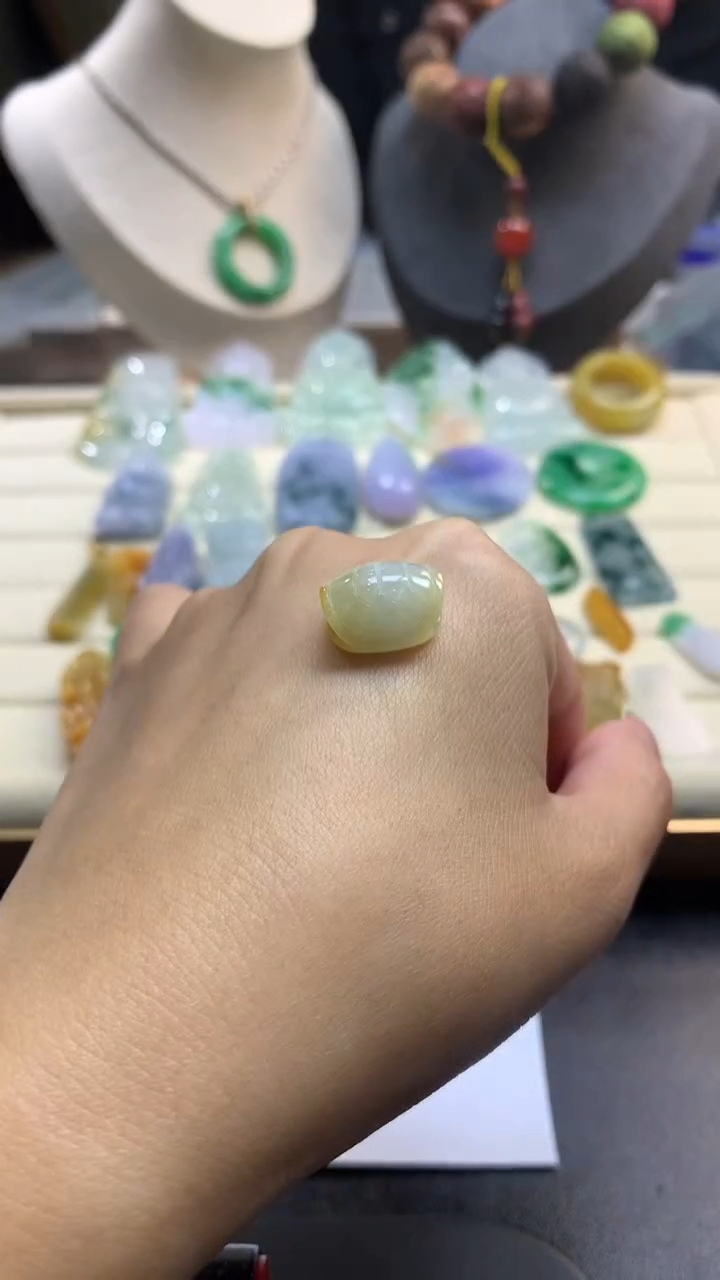 【闪购商品】定制翡翠未镶嵌翡翠