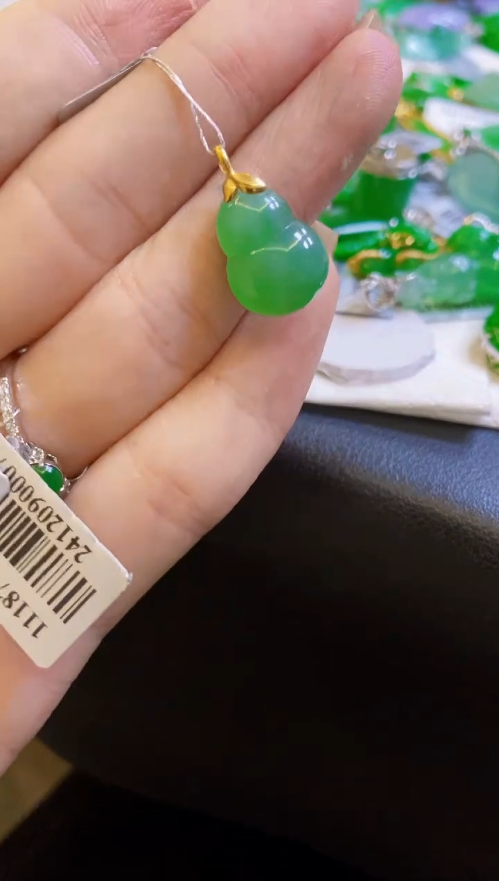 【闪购商品】定制翡翠18K金镶嵌葫芦