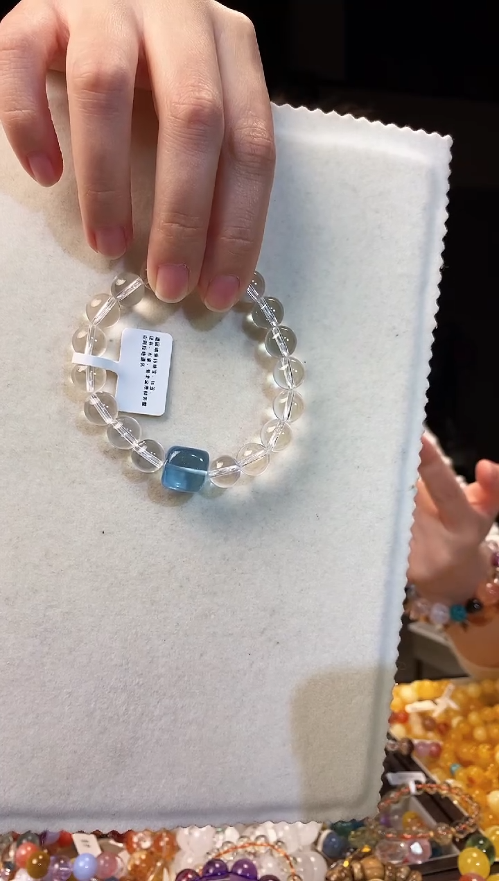 未镶嵌手串水晶双A白水10MM净水 蓝方