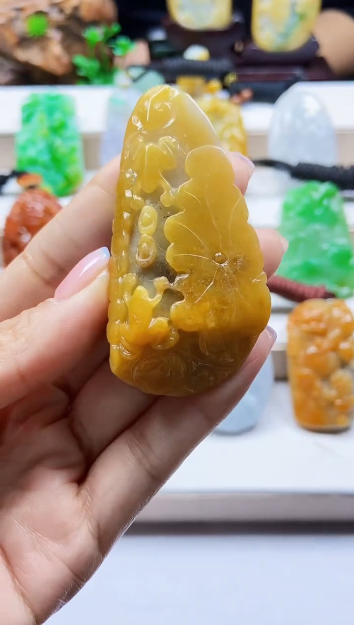 颈饰未镶嵌翡翠翡翠A货