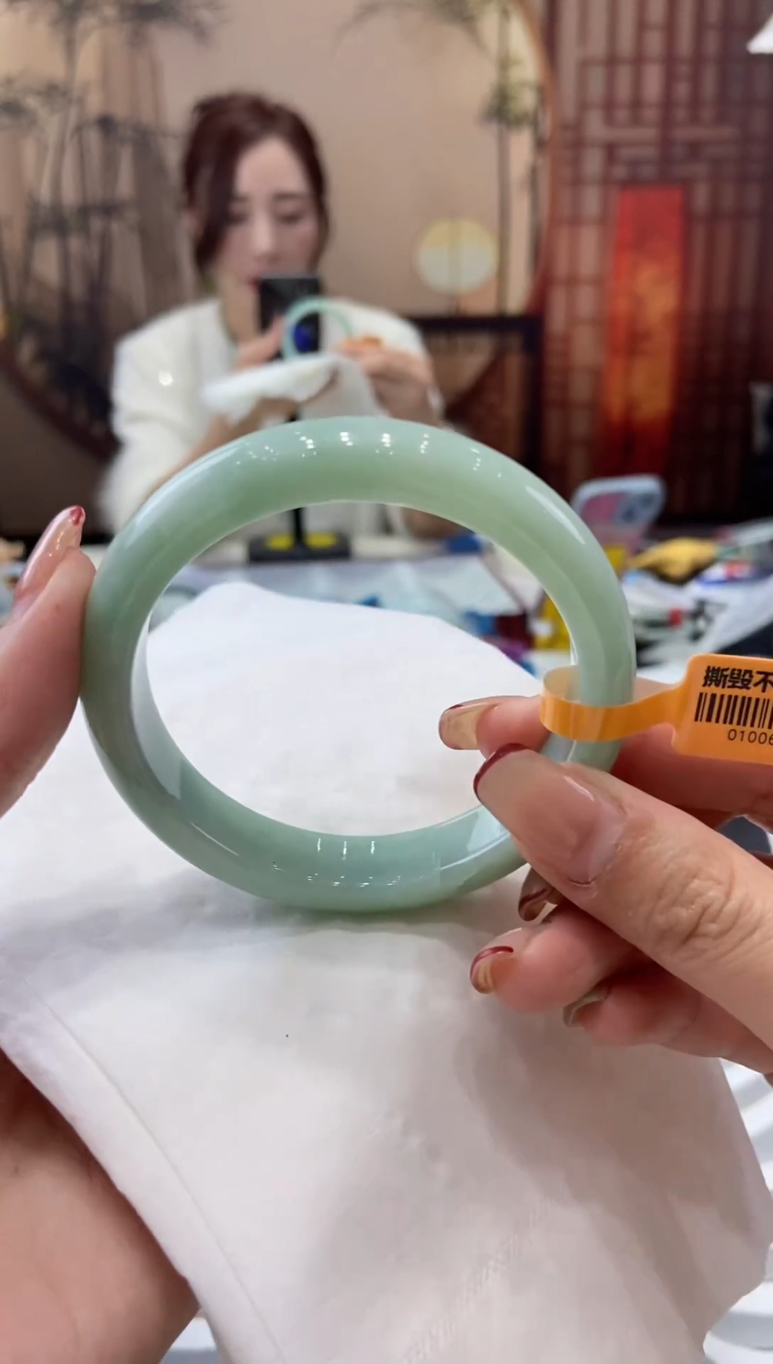 【闪购商品】翡翠手镯未镶嵌00007823