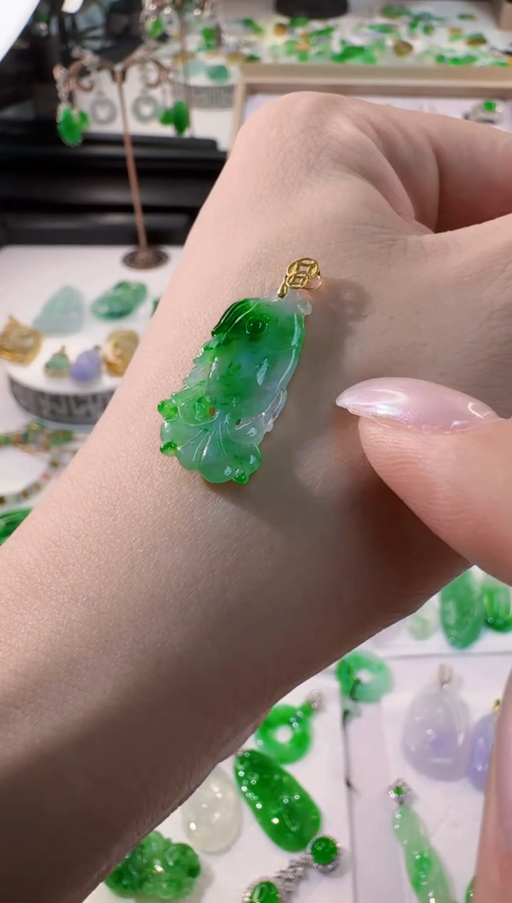 翡翠18K金镶嵌吊坠(不含链)天然缅甸A货翡翠