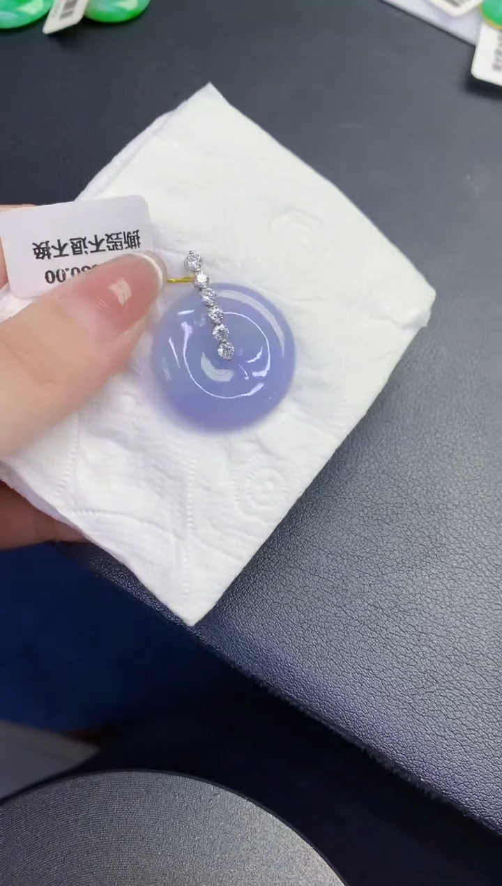 颈饰18K金镶嵌翡翠缅甸天然翡翠A货