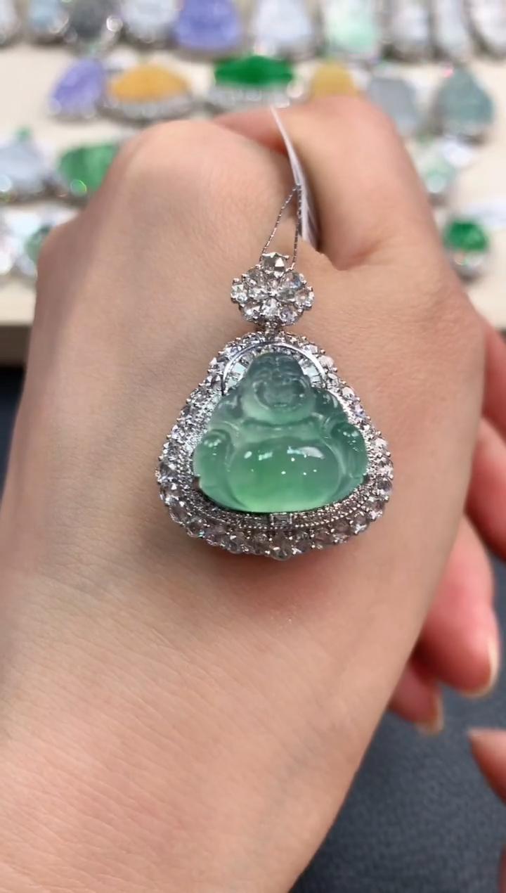 【闪购商品】翡翠吊坠(不含链)18K金镶嵌n61      