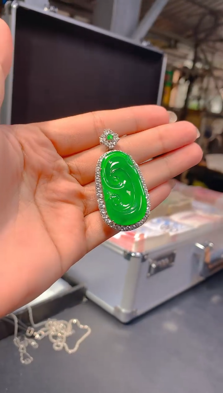 【闪购商品】定制翡翠未镶嵌37定制翡翠 多样性发货（发其一）