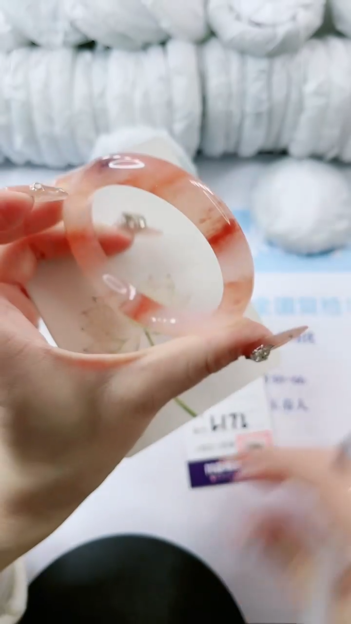 【闪购商品】石英质玉手镯未镶嵌多样性发货L172