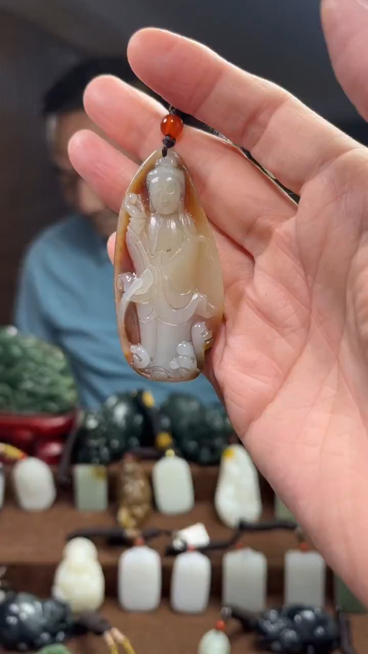 颈饰未镶嵌和田玉`