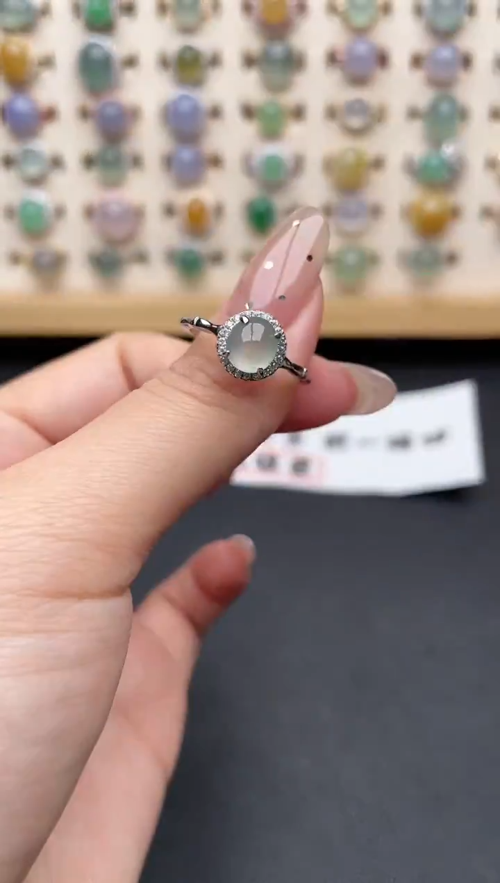 【闪购商品】翡翠戒指银S925镶嵌一物一证一礼盒