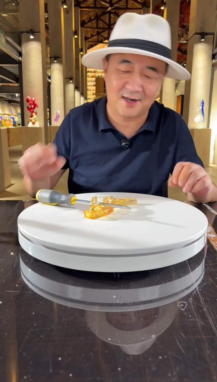 摆件CS0202010螭龙水晶琉璃笔架