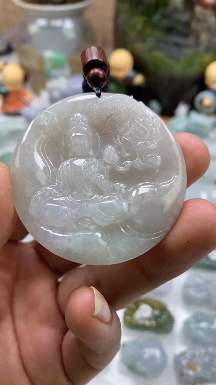 【闪购商品】翡翠吊坠(不含链)未镶嵌多人观音吊坠