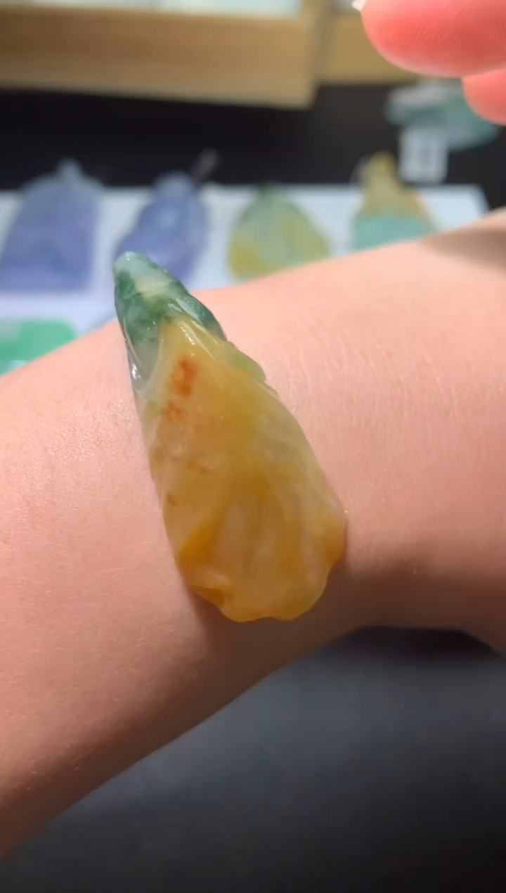 【闪购商品】定制翡翠未镶嵌毛货