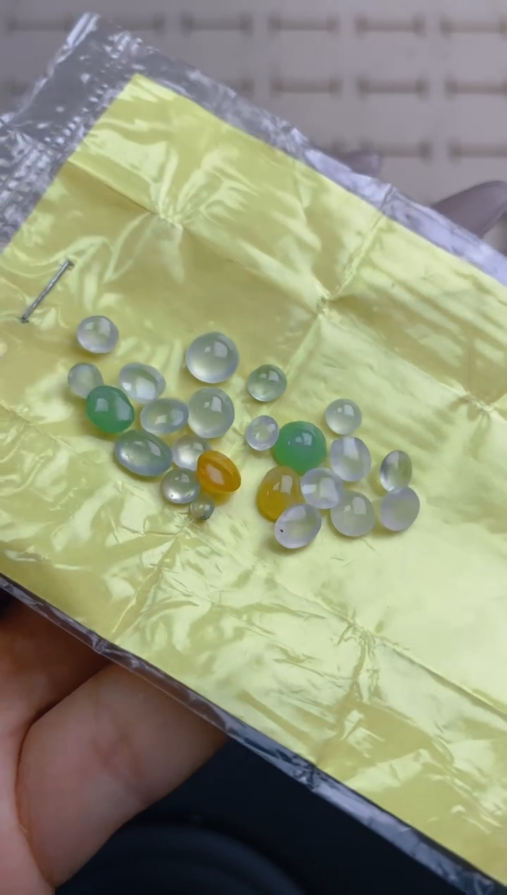 定制翡翠未镶嵌天然翡翠蛋面29