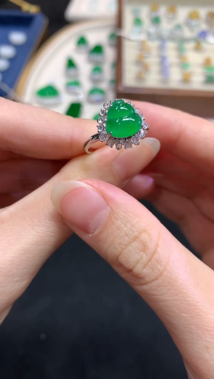 【闪购商品】翡翠戒指18K金镶嵌W287|11000