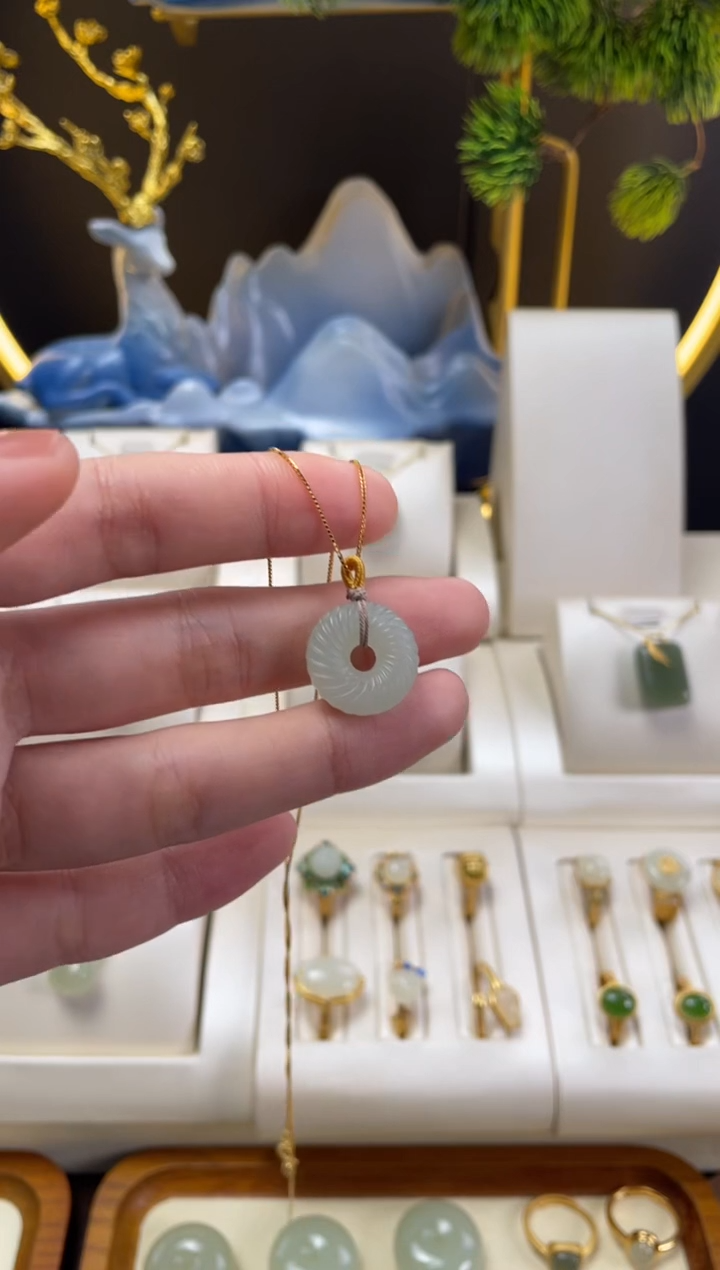 【闪购商品】和田玉吊坠未镶嵌时来运转平安扣吊坠