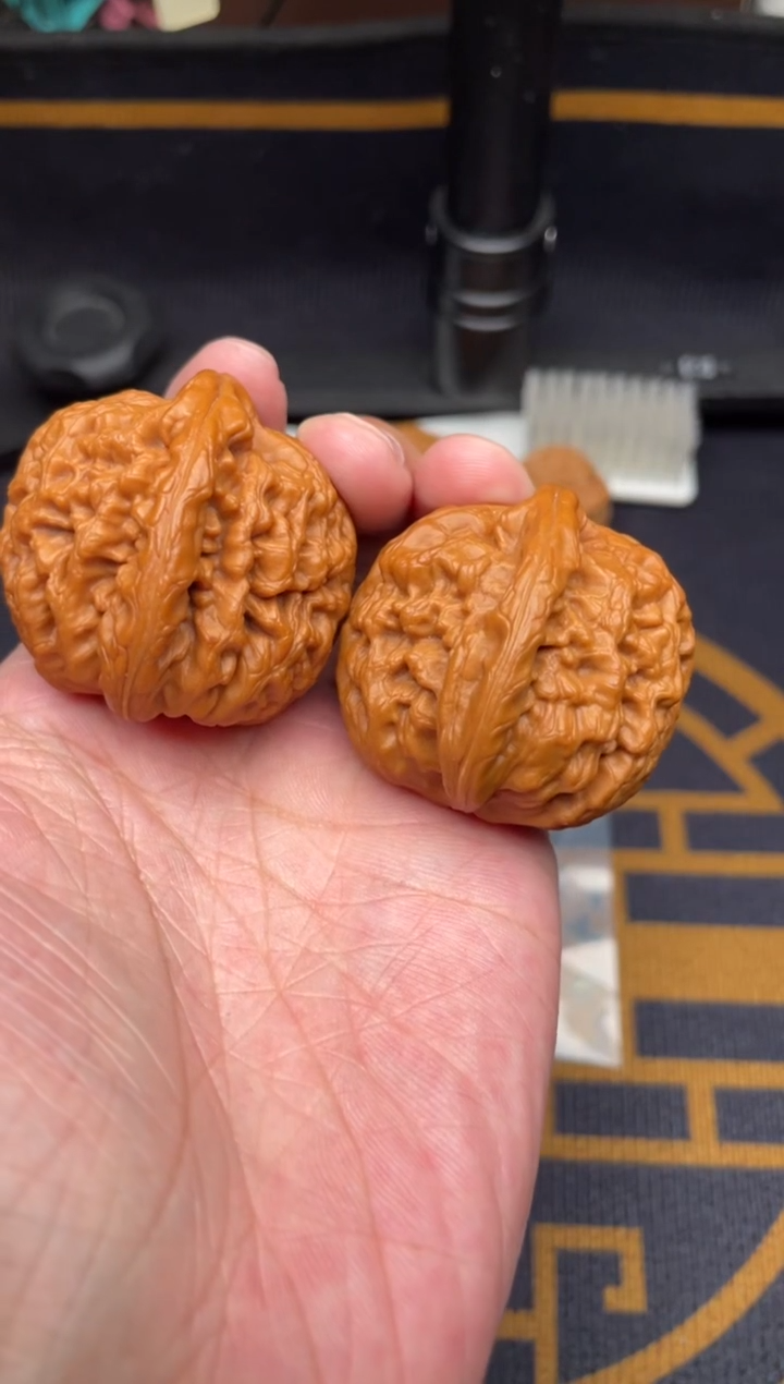 吊坠文玩核桃红锦鲤42s126