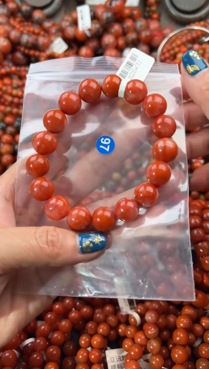 未镶嵌手串南红玛瑙1