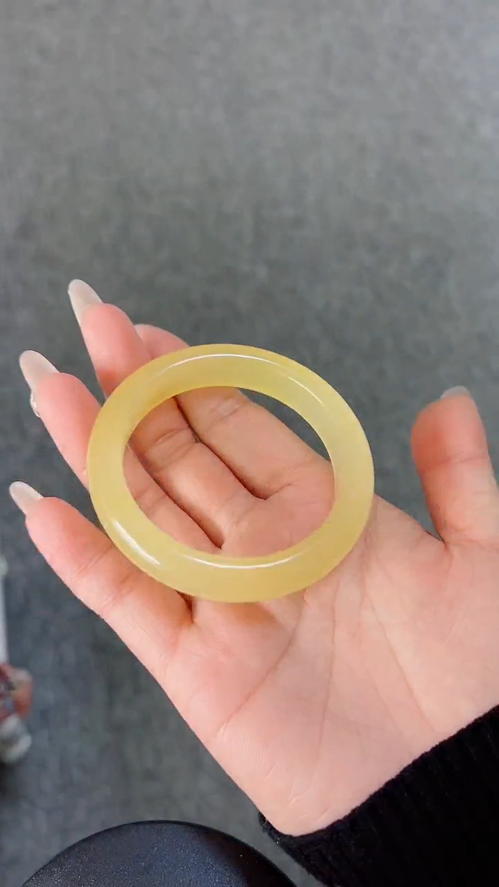 【闪购商品】石英质玉手镯未镶嵌73